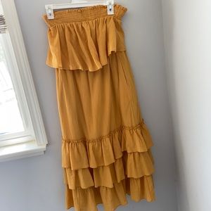 Listicle strapless dress size a small NWT